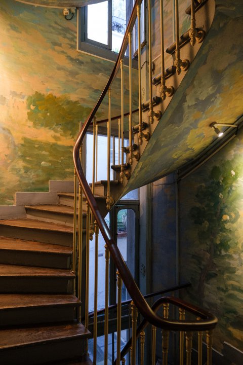 An impressionist staircase