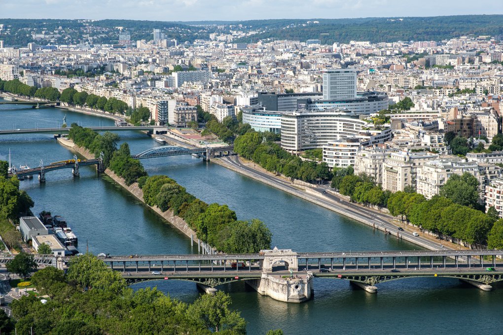 View from the 2nd floor of the Eiffel Tower